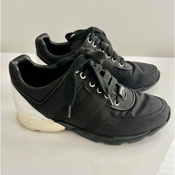 CHANEL 💯% Authentic Black Sneakers - Picture 5 of 5